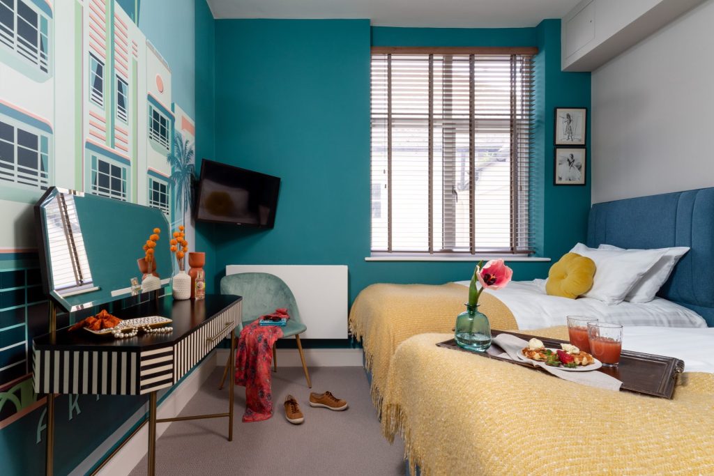 24 Cathedral Yard, Exeter