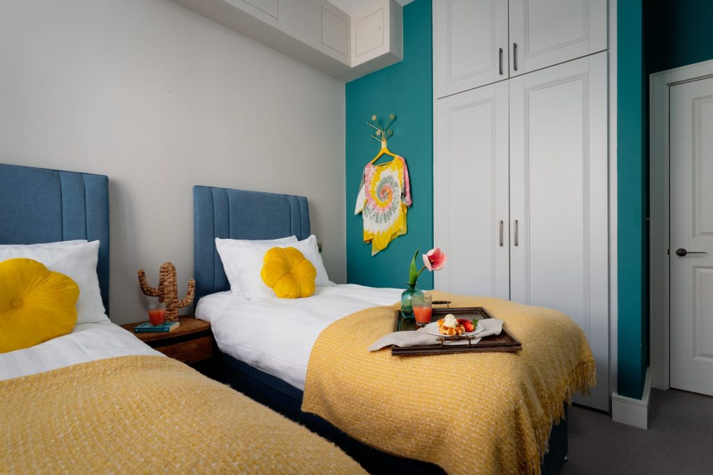 24 Cathedral Yard, Exeter