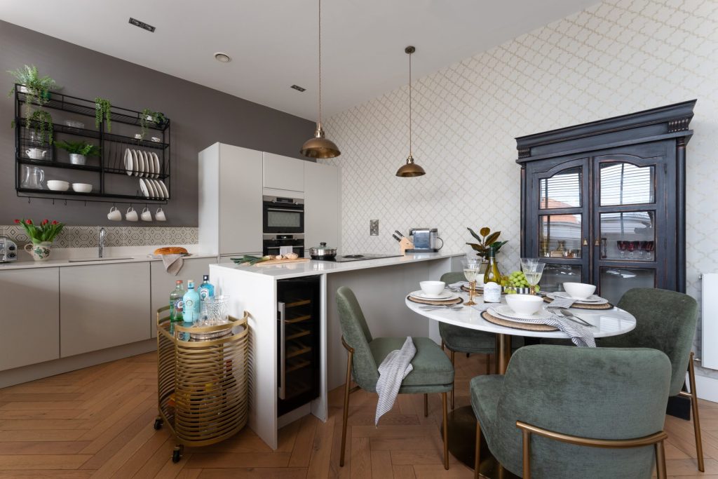 24 Cathedral Yard, Exeter