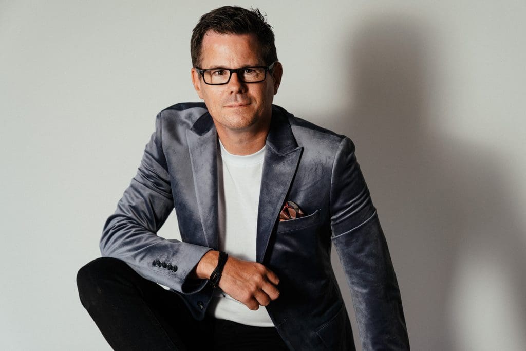 profile headshots and portraits for social media and website marketing