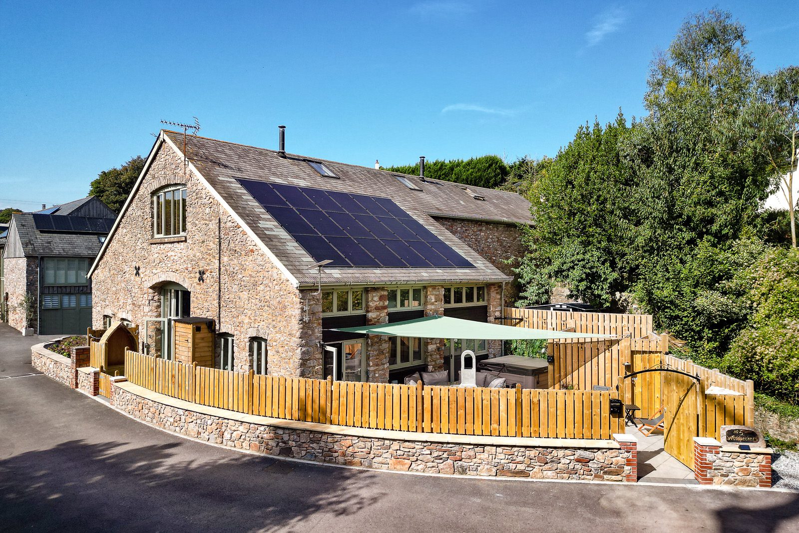 Woodpeckers is an Eco-friendly Devon holiday barn with luxury, accessibility, and tranquil, inviting spaces photographed by Sue Vaughton